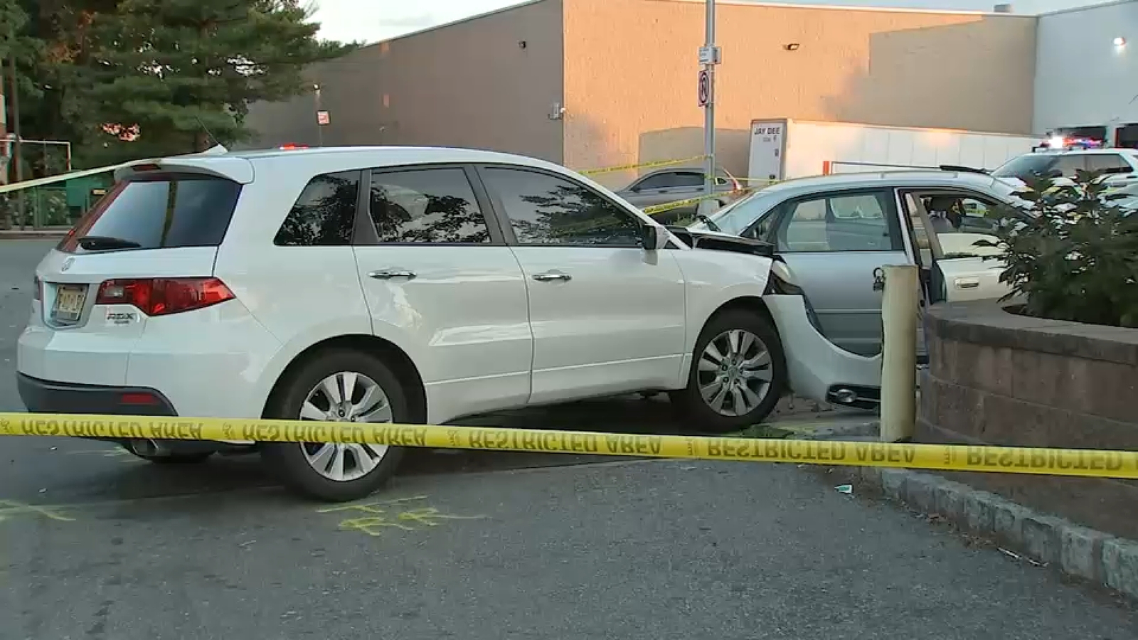 17076989 071125 wabc bronx crash img