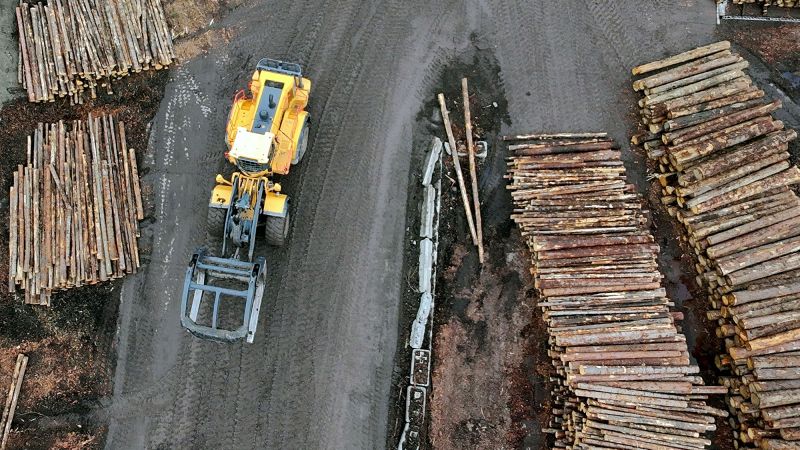 2025 04 08t031035z 146079998 rc22tdafx34m rtrmadp 3 usa trump tariffs lumber