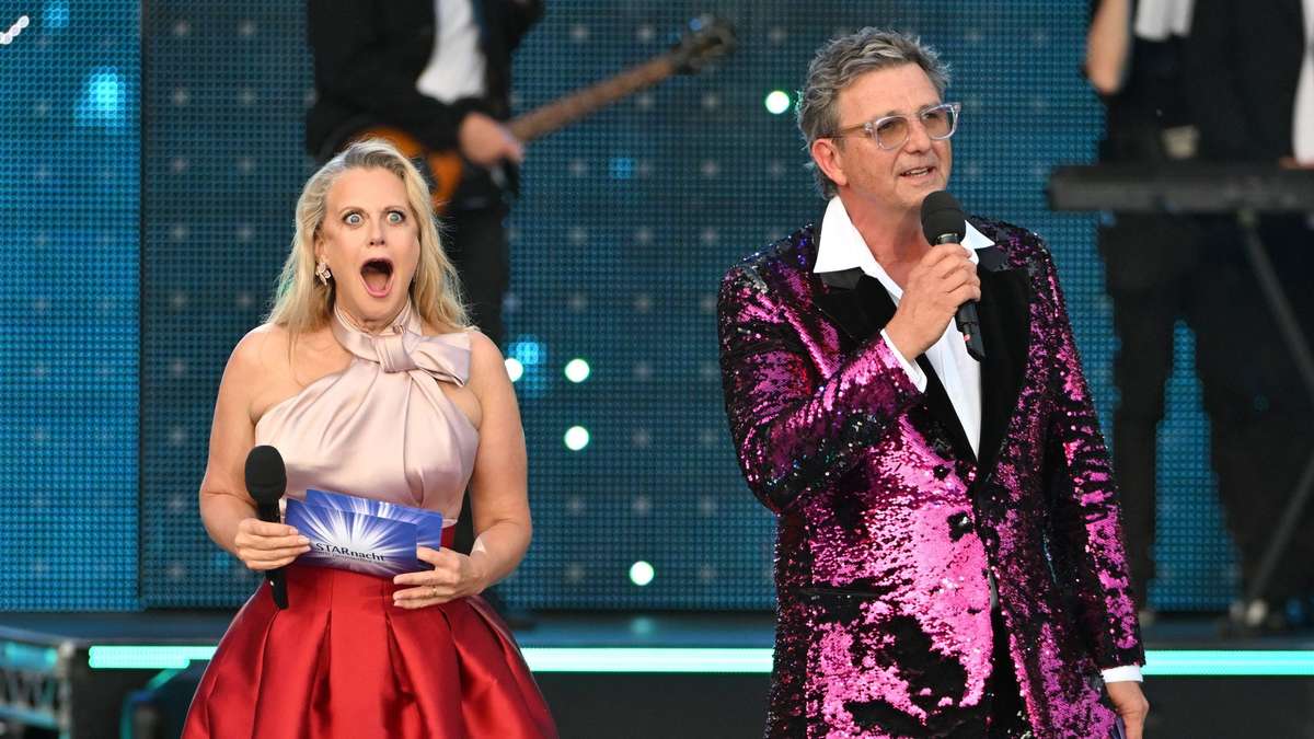 38883073 wir sehen barbara schoeneberger und hans sigl als starnacht moderatoren 3Eef
