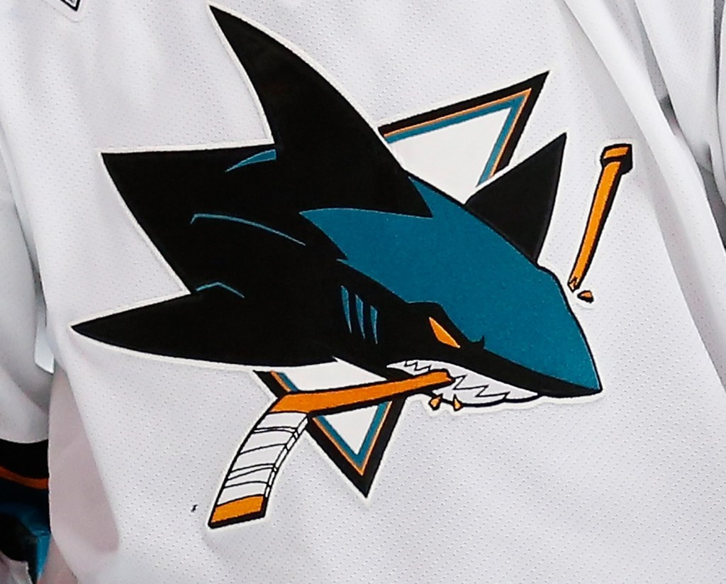 BNG L SHARKSWJC 1212 1