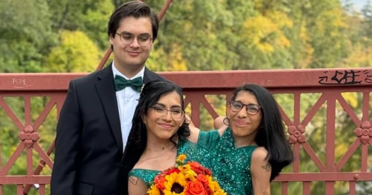 Conjoined Twin Carmen Andrade Is Married: See The Wedding Dress Conjoined Twin Carmen Andrade Is Married: See The Wedding Dress