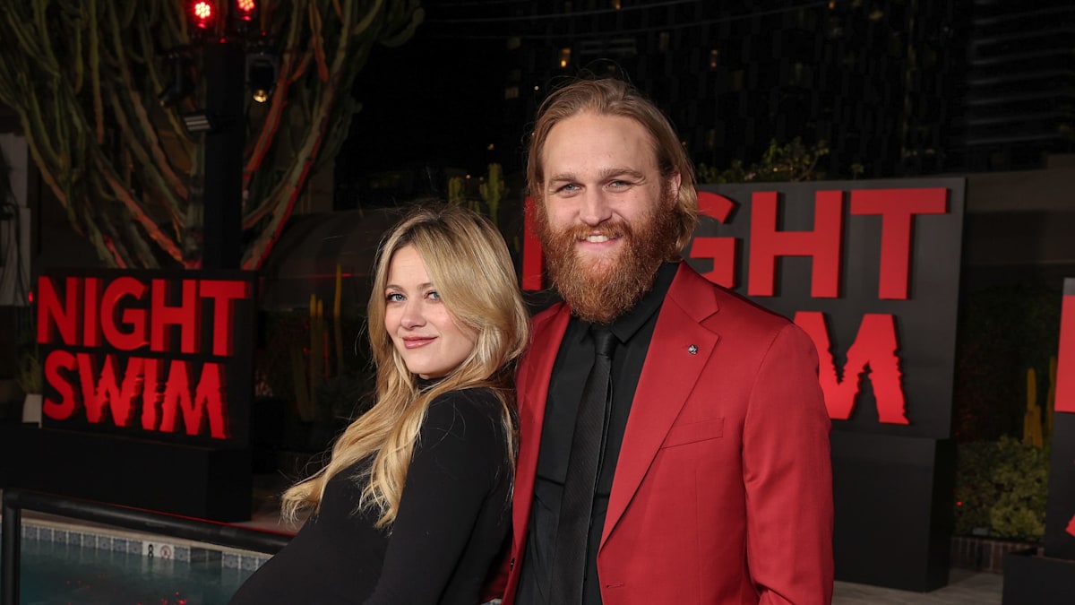 ddc2cc3d650d meredith hagner wyatt russell