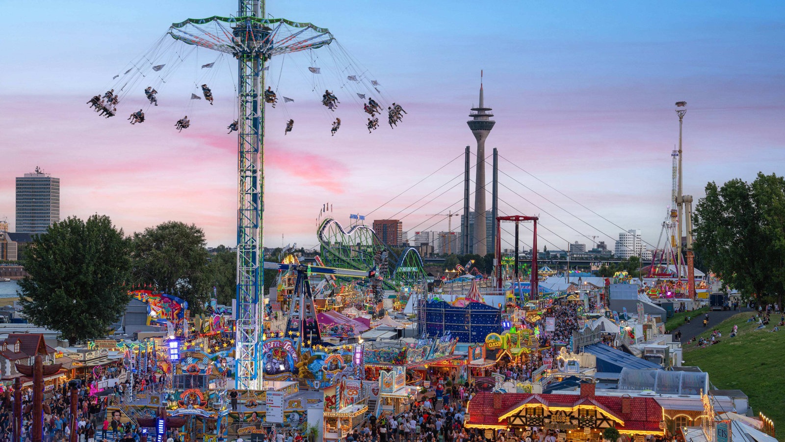 duesseldorfer rheinkirmes 100 v