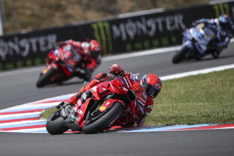 motogp liveticker bruenn erste pole fuer bagnaia nach marquez crash 25071901 2