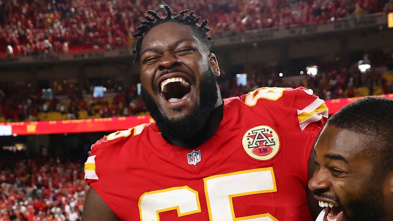 Trey Smith, Chiefs finalizing record four-year extension Trey Smith, Chiefs finalizing record four-year extension