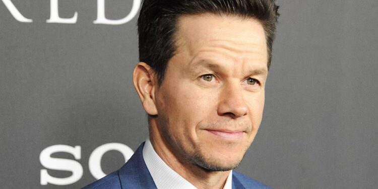 Ahead of Mel Gibson's 'Passion of the Christ' Sequels, His Mark Wahlberg-Starring Thriller Soars Toward a New Streamer