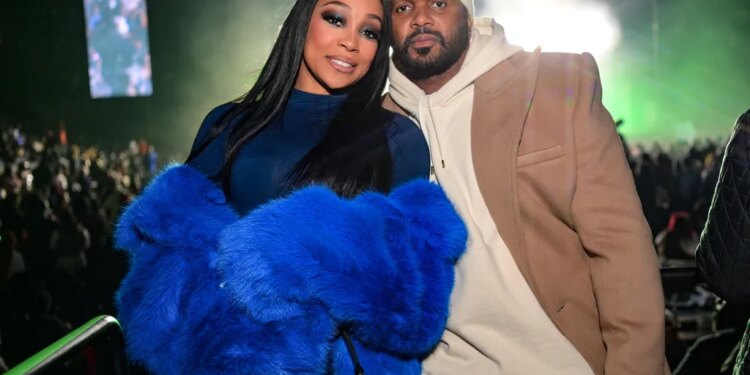 Chris Brown Manager Talks Stadium Tour, Grammys, Album Rumors & More Chris Brown Manager Talks Stadium Tour, Grammys, Album Rumors & More