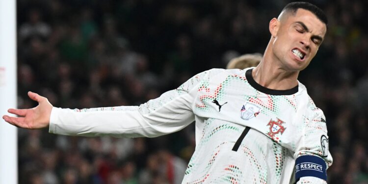 Cristiano Ronaldo Called Out by Man Utd Star for ‘Costly’ Red Card Cristiano Ronaldo Called Out by Man Utd Star for ‘Costly’ Red Card