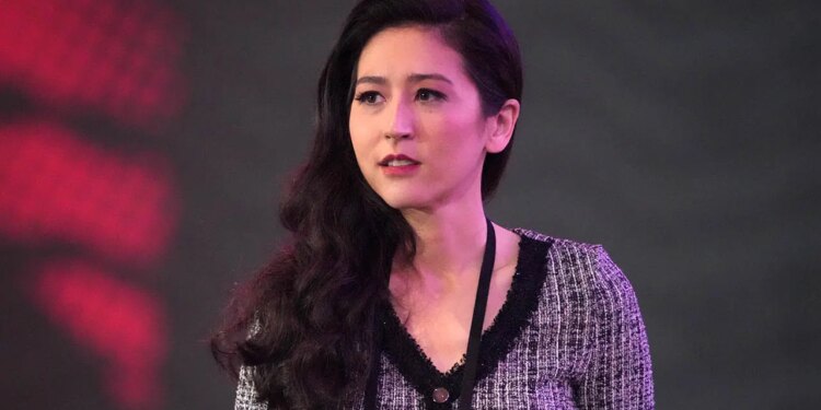 ESPN's Mina Kimes back tracks on solitaire app endorsement