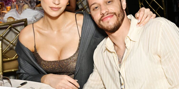 Elsie Hewitt on Pain Amid Pregnancy With Pete Davidson’s Baby Elsie Hewitt on Pain Amid Pregnancy With Pete Davidson’s Baby