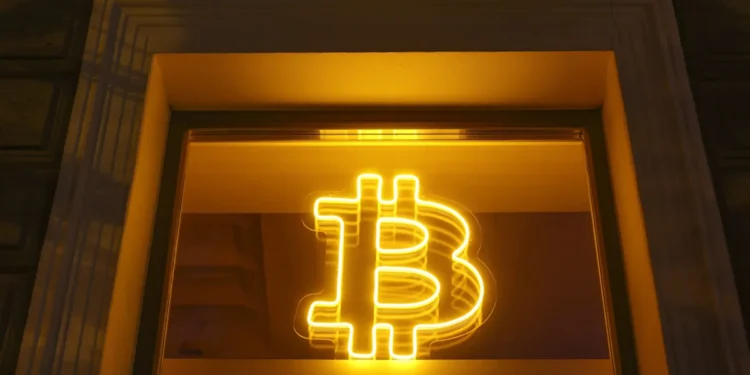 Fear Engulfs Bitcoin Traders Betting on Free Fall to $80,000