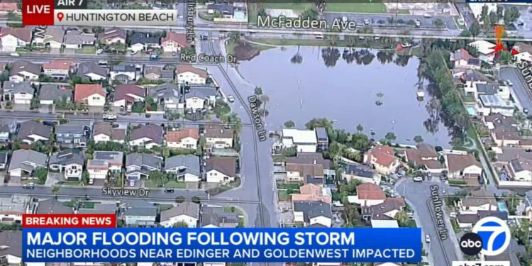 Huntington Beach neighborhood swamped by flooding following storm