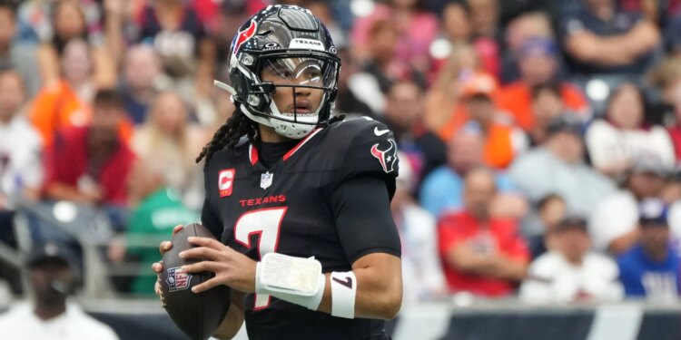 Is Texans QB playing against Bills on Thursday?