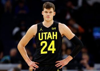 Jazz center Walker Kessler out for season, will undergo surgery on left shoulder: Sources