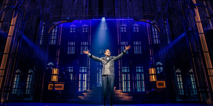 Jeremy Jordan Returns to The Great Gatsby on Broadway November 10 Jeremy Jordan Returns to The Great Gatsby on Broadway November 10