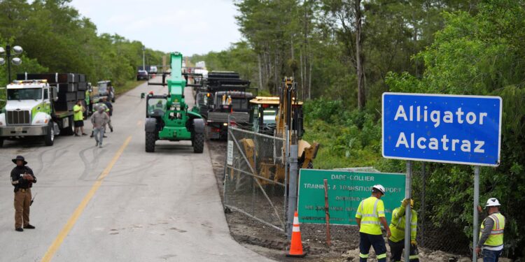 Judge seeks settlement in 'Alligator Alcatraz' civil rights lawsuit Judge seeks settlement in 'Alligator Alcatraz' civil rights lawsuit