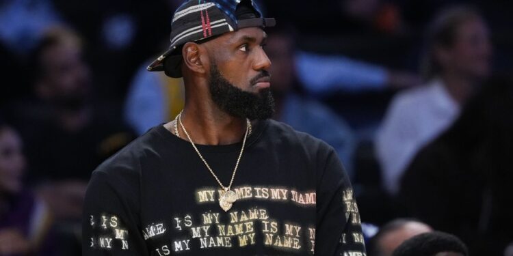 LeBron James takes key step toward returning to Lakers LeBron James takes key step toward returning to Lakers