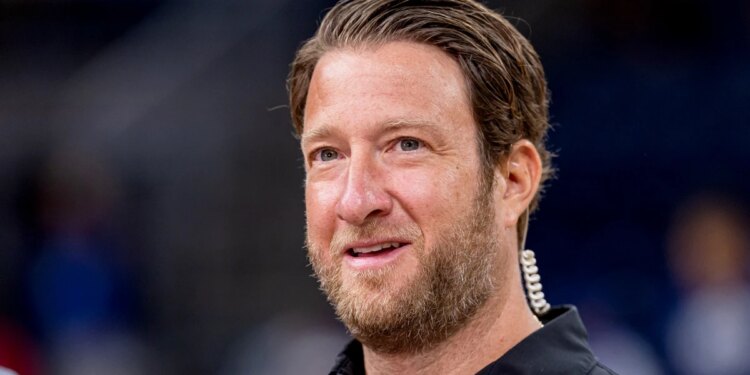 Man charged after antisemitic outburst during pizza review by Barstool Sports' Dave Portnoy