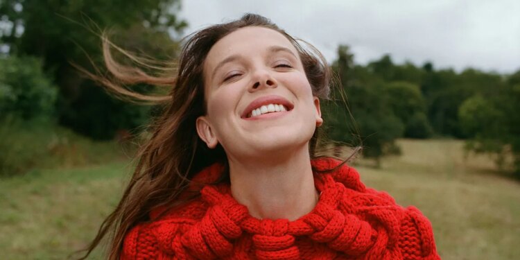 Millie Bobby Brown: “Family Life? It’s Just Endless Joy” Millie Bobby Brown: “Family Life? It’s Just Endless Joy”