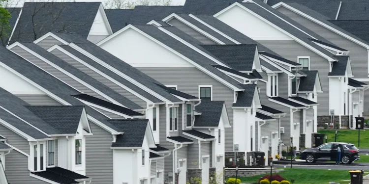 Mortgage rates dropped this week amid fresh signs of job market weakness Mortgage rates dropped this week amid fresh signs of job market weakness