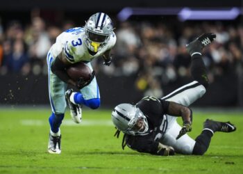 NFL Week 12 picks against the spread: Cowboys keep rolling, Chiefs keep skidding