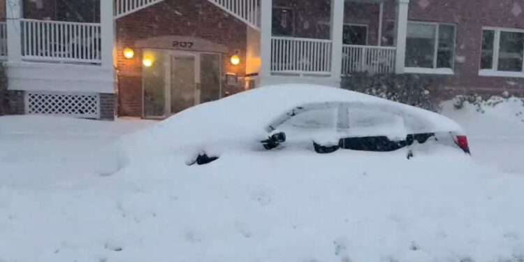 Over a foot of snow piles up in the Great Lakes as Arctic blast peaks in the eastern US