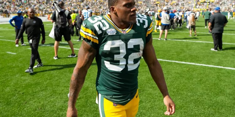 Packers’ MarShawn Lloyd saw specialists over injuries Packers’ MarShawn Lloyd saw specialists over injuries