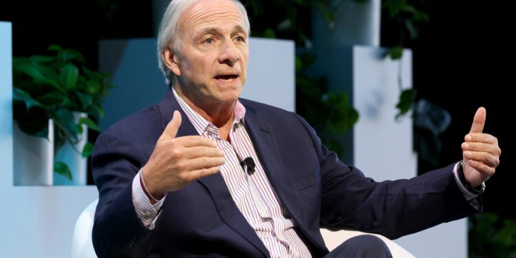 Ray Dalio says we are definitely in a bubble, but that doesn't mean you should sell yet Ray Dalio says we are definitely in a bubble, but that doesn't mean you should sell yet