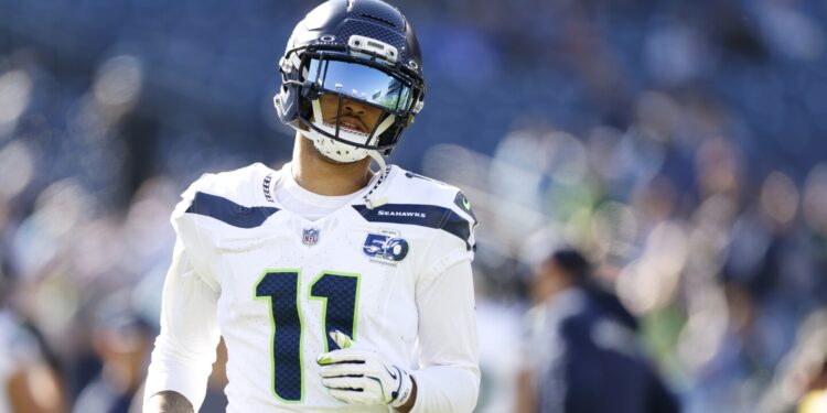 Sam Darnold goes deep to Jaxon Smith-Njigba, Seahawks lead 10-3 Sam Darnold goes deep to Jaxon Smith-Njigba, Seahawks lead 10-3