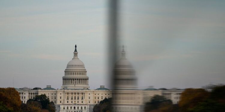 Senators near deal to reopen government as key Democrats signal willingness to back plan Senators near deal to reopen government as key Democrats signal willingness to back plan