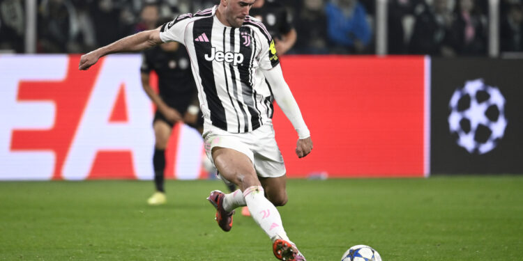 Serie A Week 13: Juventus vs. Cagliari - probable line-ups and where to watch on TV TURIN, ITALY - NOVEMBER 04: Dusan Vlahovic of Juventus takes a shot during the UEFA Champions League 2025/26 League Phase MD4 match between Juventus and Sporting Clube de Portugal at Juventus Stadium on November 04, 2025 in Turin, Italy. (Photo by Stefano Guidi/Getty Images)