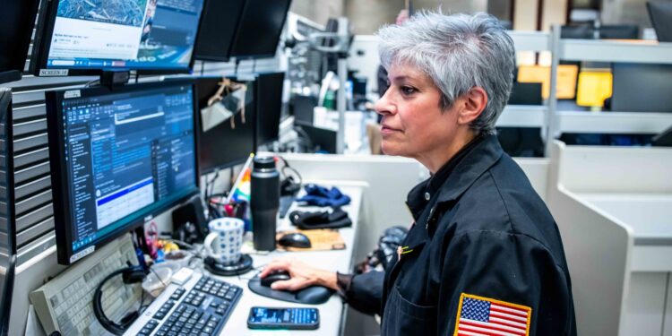 Stock market today: Live updates Stock market today: Live updates