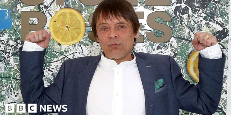Stone Roses and Primal Scream bassist dies aged 63