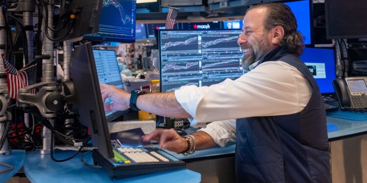 Thanksgiving cheer comes a day early for U.S. markets Thanksgiving cheer comes a day early for U.S. markets