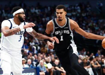 Today's top games to watch, best bets: Timberwolves-Knicks, Lakers-Spurs highlight Wednesday action