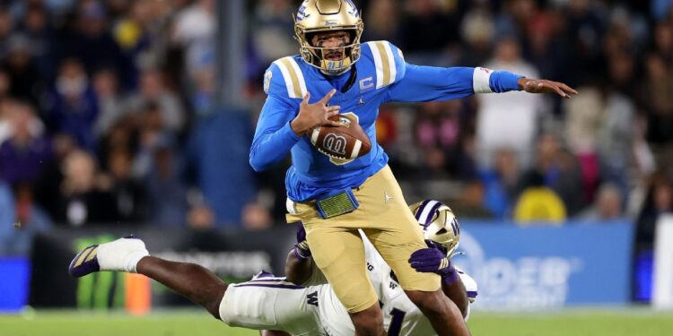 UCLA's Iamaleava injured on sack, leaves game in third quarter