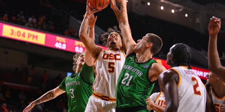 USC men score their most points since 1998 in rout of Manhattan