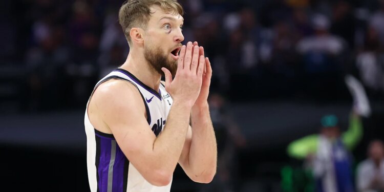 Warriors stance on Domantas Sabonis trade is crystal clear after latest report Golden State Warriors v Sacramento Kings - Play-In Tournament