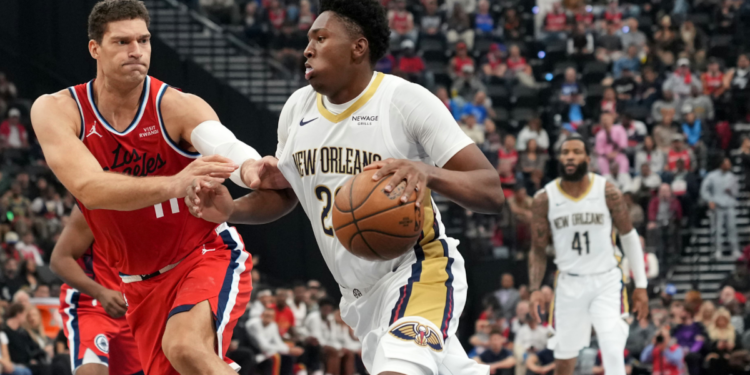 With Zion out, Pelicans' Derik Queen deserves chance to show he was worth steep price With Zion out, Pelicans' Derik Queen deserves chance to show he was worth steep price